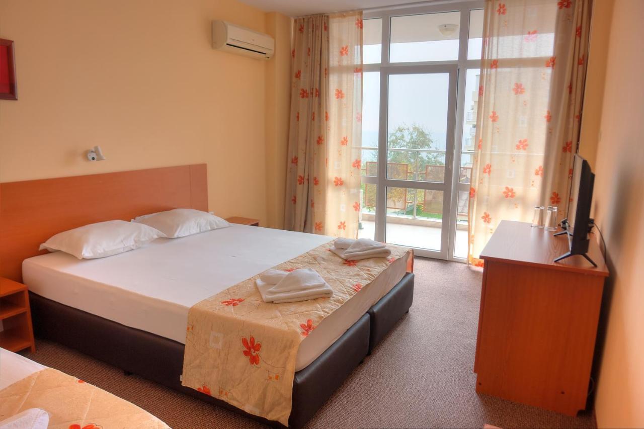 Hotel Eva Ravda Exteriér fotografie