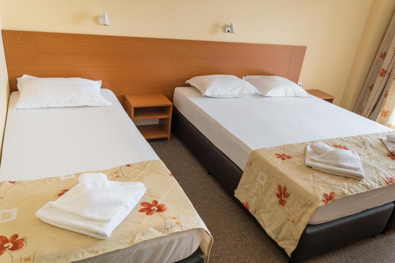 Hotel Eva Ravda Exteriér fotografie