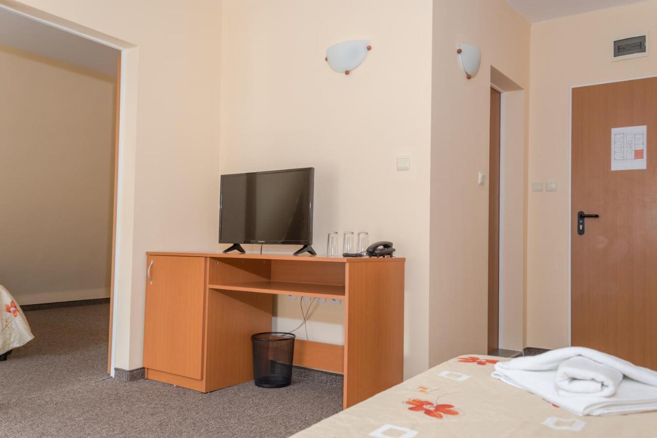 Hotel Eva Ravda Exteriér fotografie