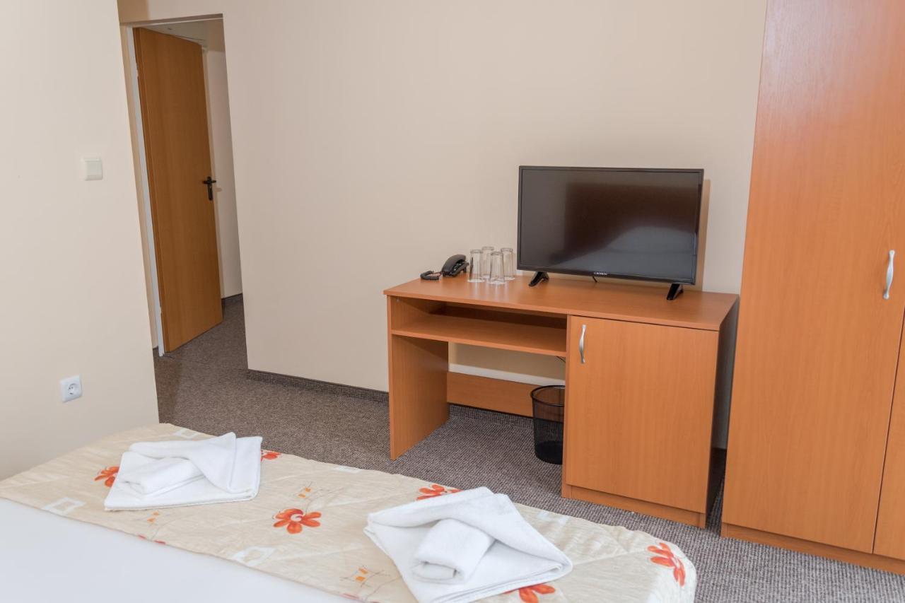 Hotel Eva Ravda Exteriér fotografie
