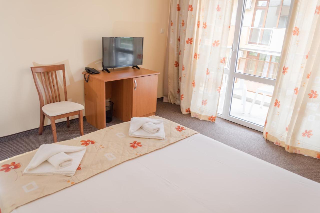Hotel Eva Ravda Exteriér fotografie